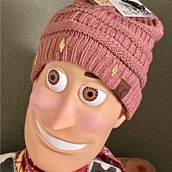 New Adult Size CC Pink Cable Knit Beanie Tail Ponytail Hat w/ Gold Details - Picture 1 of 6